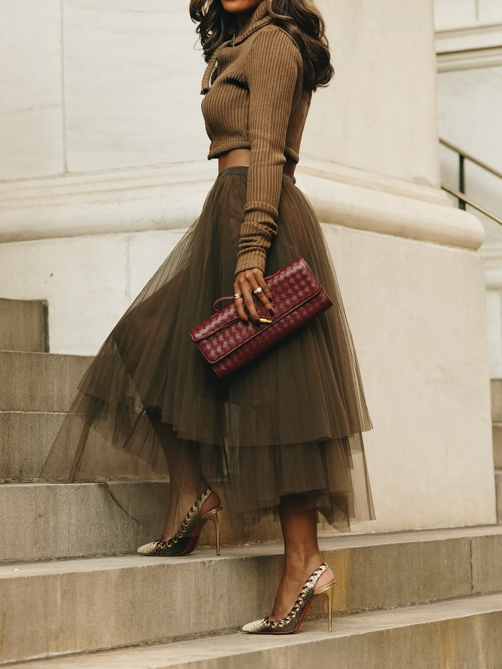 Skinny Knitted Cardigan And Elasticated-waistband Tulle Skirt